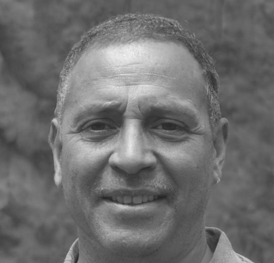 Retrato de Miguel Rodríguez, estudiante exitoso del programa
